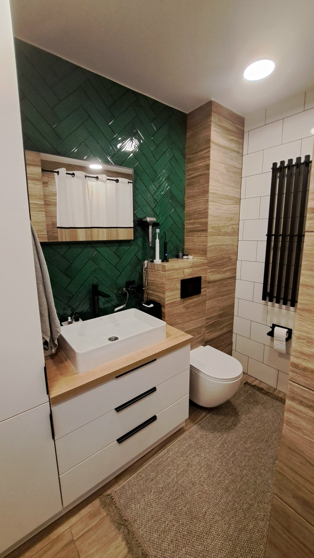 SHkaf-dlya-vannoj-komnaty