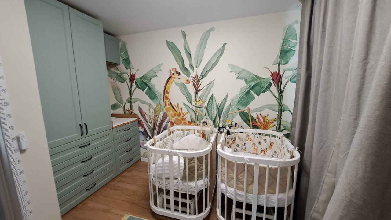 Komplekt-mebeli-v-detskuyu-komnatu